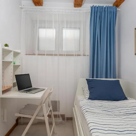 2 Bedroom Amazing In アパート *
