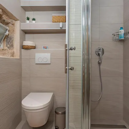 Apartamento 2 Bedroom Amazing In *