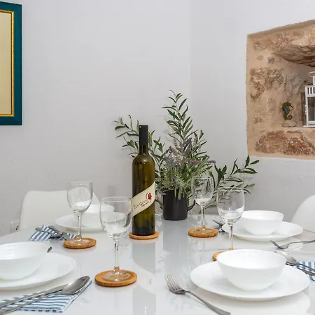 2 Bedroom Amazing In Punat