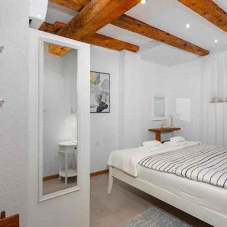 2 Bedroom Amazing In *